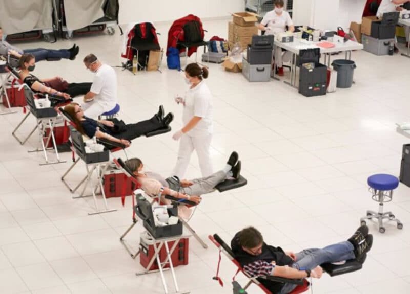 Alemania eliminará los criterios para homosexuales en las donaciones de sangre