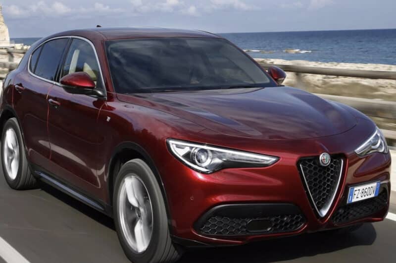 Alfa Romeo elevó un 28% sus ventas en 2022 en España y cerró con un 2% de cuota en el mercado 'premium'