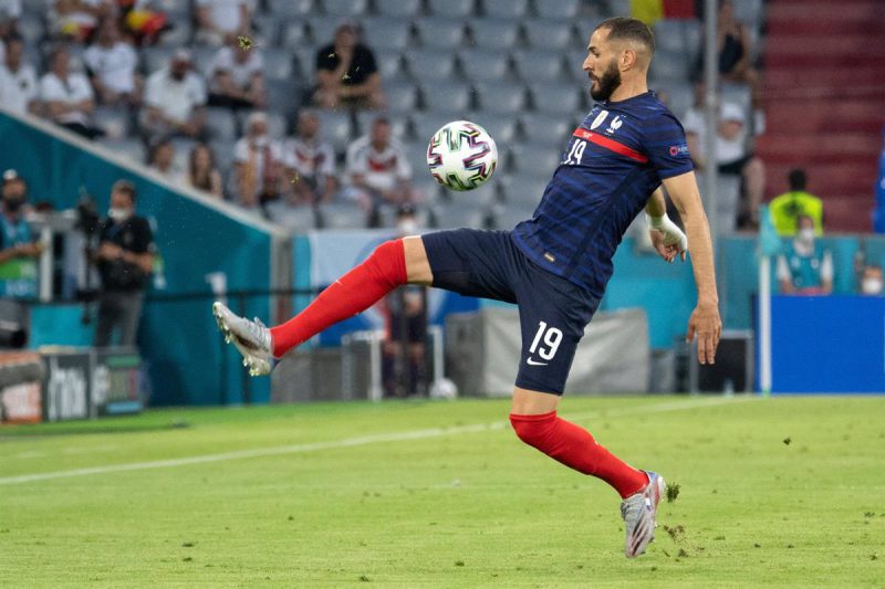 Benzema deja caer que se retira de la selección francesa: "Escribí mi historia y la nuestra termina"