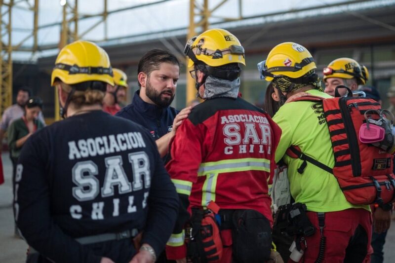 Chile declara un toque de queda en el sur del país por los incendios forestales