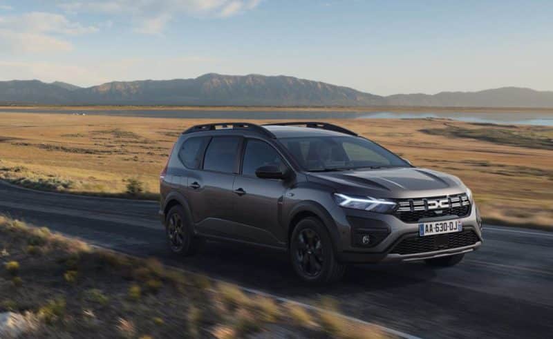 Dacia comercializará su primer modelo híbrido a partir de marzo de 2023