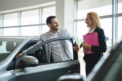 El 53% de los españoles piensa en cambiar de coche este año