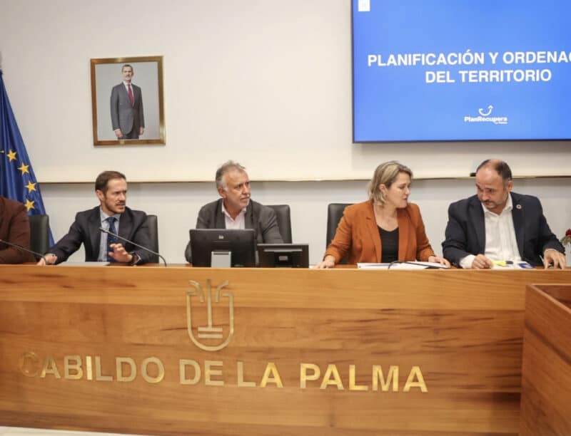 El Gobierno de Canarias prevé culminar en febrero el decreto de reconstrucción de La Palma