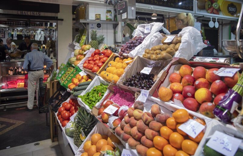 El Gobierno regula la comercialización de alimentos en el comercio minorista