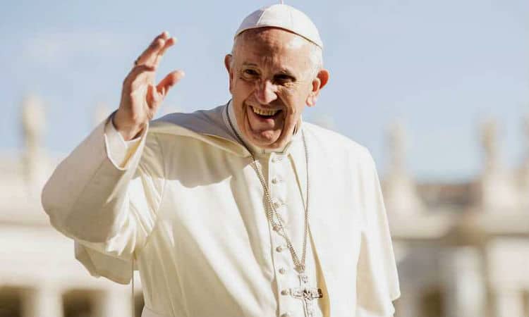 El Papa destaca la virtud de "hacerse a un lado" en el momento oportuno