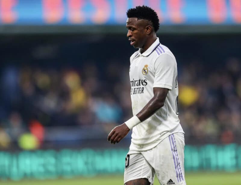 El Real Madrid pide que se depuren responsabilidades por el acto "tan deleznable" contra Vinicius