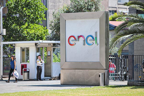 Enel mejora un 63,9% sus ingresos en 2022