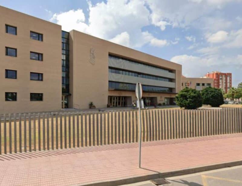 Fallece un Policía Nacional en la Ciudad de la Justicia de Castellón tras dispararse con su propia arma