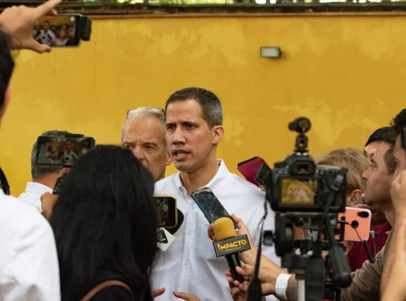 Guaidó insta a España a no "relativizar" al "dictador" Maduro tras la designación del embajador