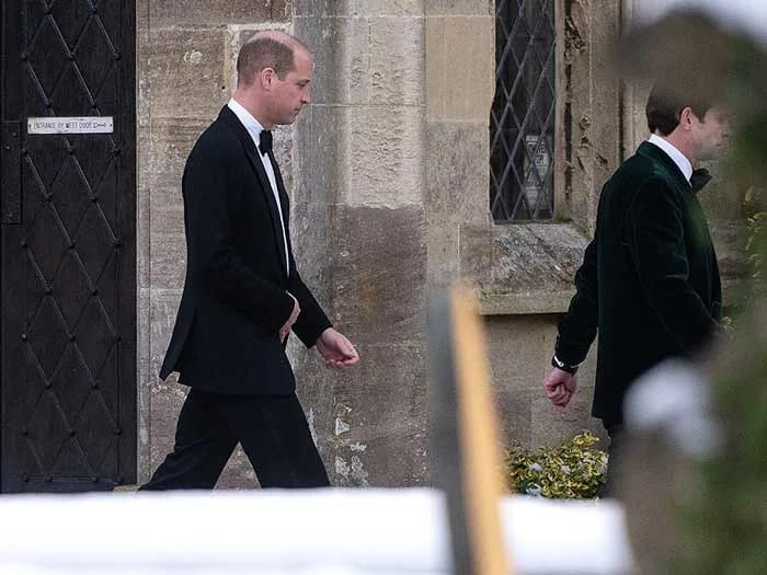 Guillermo de Inglaterra, sin Kate Middleton, asiste a la boda de su exnovia