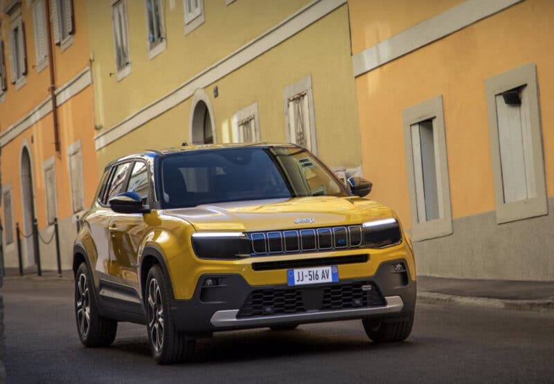 Jeep pone a la venta en España la gama completa del Avenger, su primer todocamino eléctrico