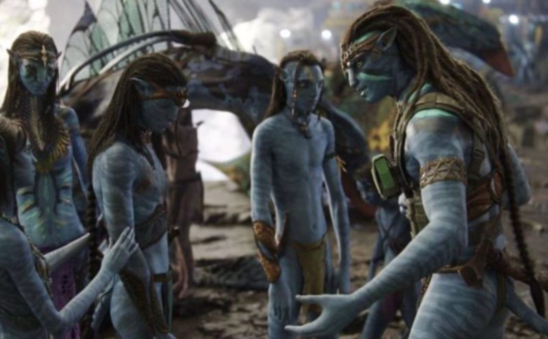 La esperada 'Avatar 2' llega mañana al cine, donde compartirá cartelera con el documental de Coixet 'El techo amarillo'