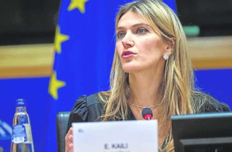 La Fiscalía Europea investiga a la vicepresidenta de la Eurocámara cesada y pide suspender su inmunidad