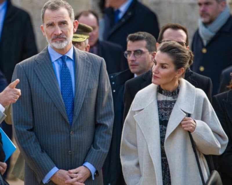 La Reina Letizia estrena el vestido boho ideal que puedes hacer tuyo en las rebajas, ¡por 29,99 euros!