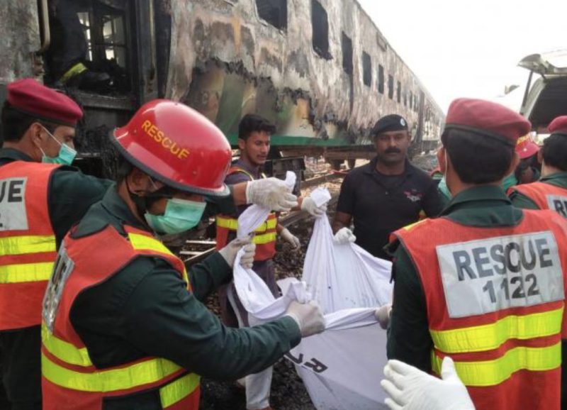 Mueren doce personas a causa de la explosión de una bombona de gas en el sur de Pakistán