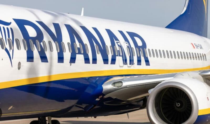 Ryanair gana 211 millones en su tercer trimestre fiscal, frente a las pérdidas de un año antes