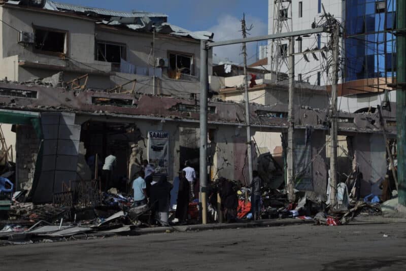 Un tribunal somalí condena a muerte a un excapitán por tráfico de explosivos para atentar contra la población