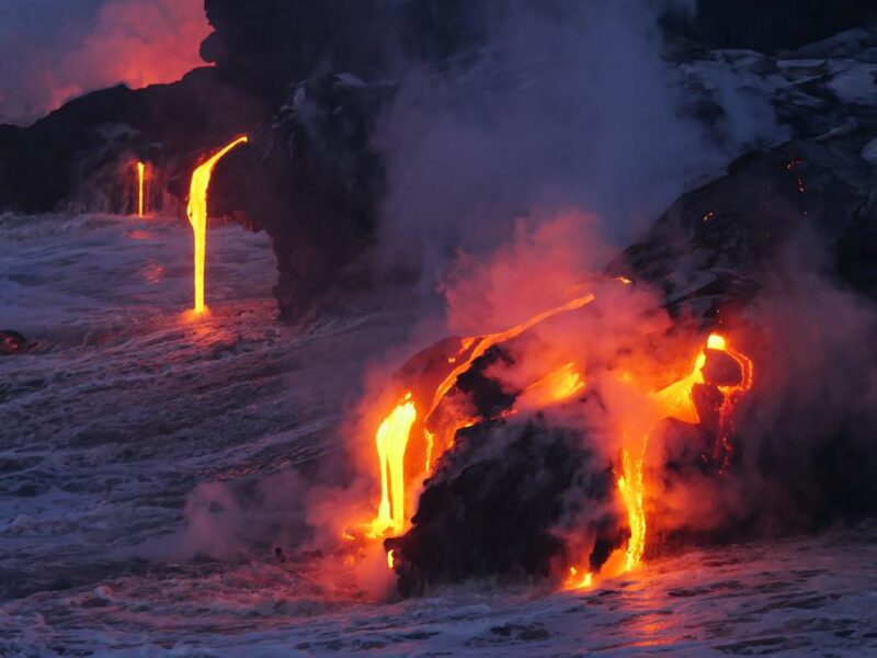 Una sorprendente cámara de magma crece bajo un volcán mediterráneo