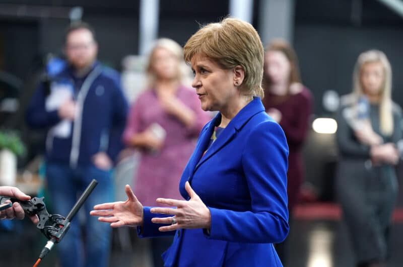 Visita de Sturgeon para visitar BBC Studioworks en Glasgow