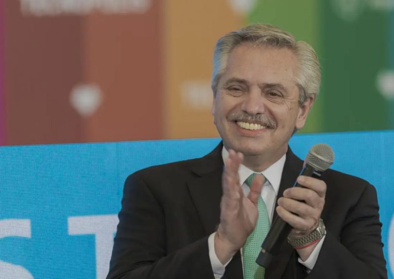 Alberto Fernández dice que Argentina va a volver a crecer en 2023, con una tasa del entorno del 3%