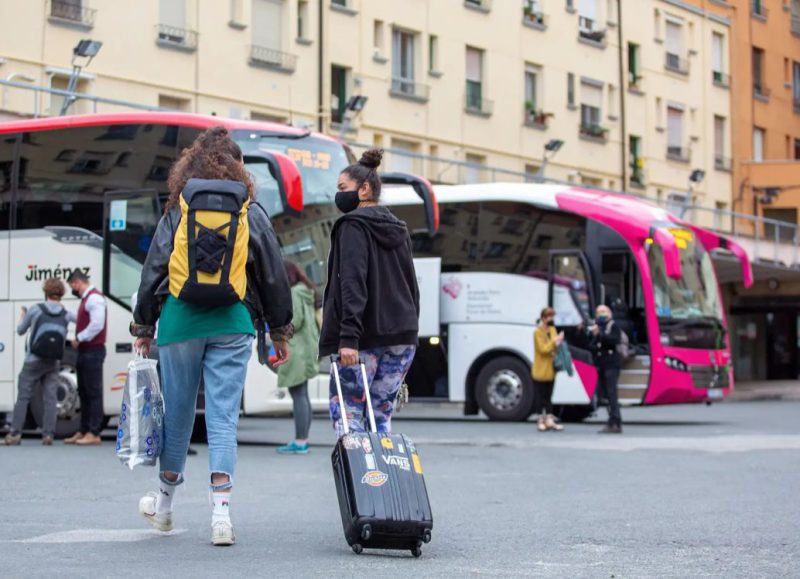 Anetra espera que la ley de movilidad sirva para abrir las rutas de autobús a la competencia