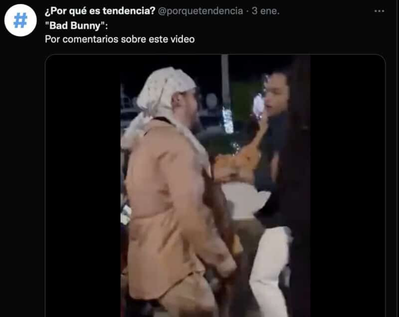 Bad Bunny lanza el móvil de un fan al agua