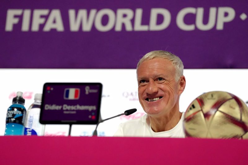 Didier Deschamps: "Griezmann ilumina nuestro juego con su pierna izquierda"