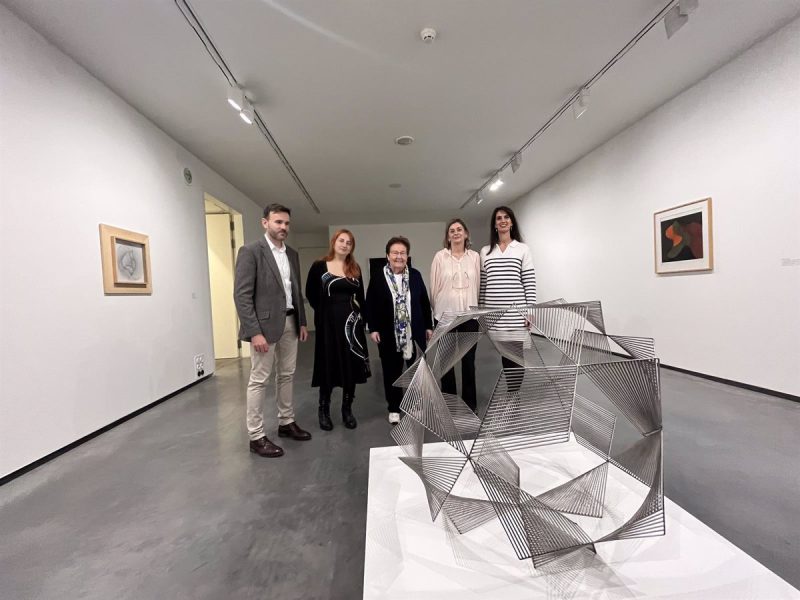 El Museo Helga de Alvear de Cáceres reivindica la figura de Ángel Duarte con una exposición de 16 obras