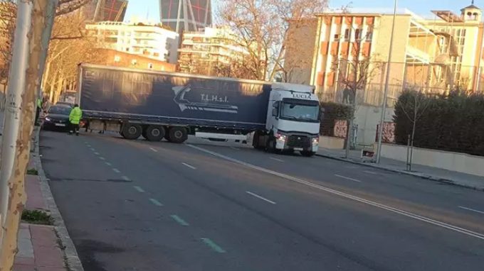 Las organizaciones mayoritarias de transportistas rechazan el paro y la violencia en las carreteras