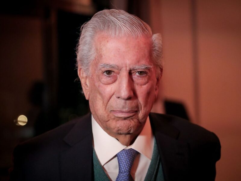 Mario Vargas Llosa deja claro que "no" retomará su relación con Isabel Preysler