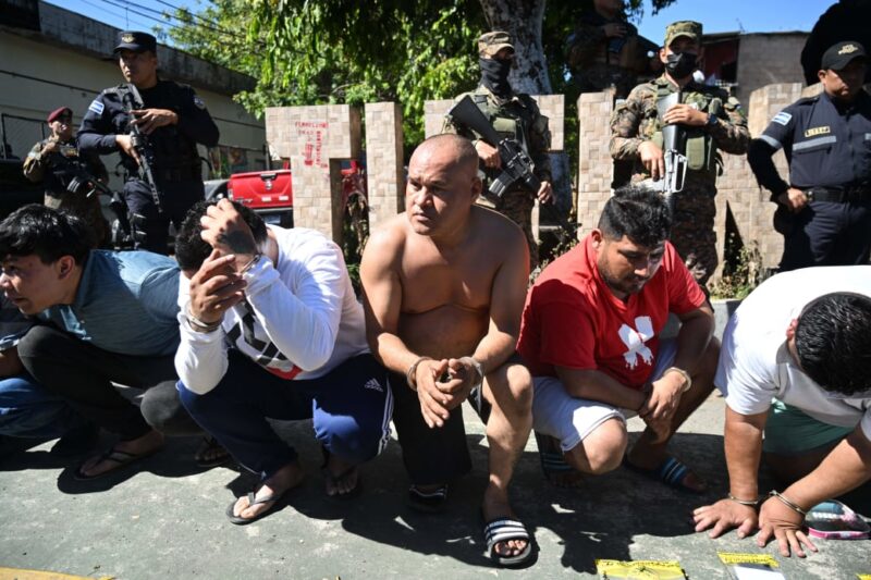 Más de 40 pandilleros detenidos en una redada en San Salvador