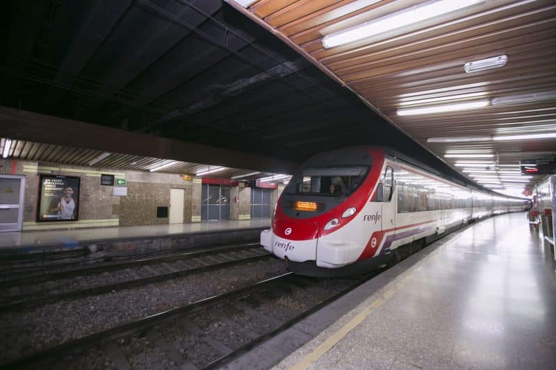 Renfe ejecutará la opción de compra de 101 trenes de Cercanías y Media Distancia