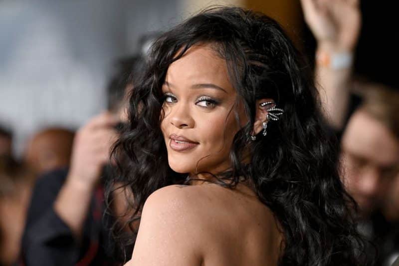 Rihanna explica por qué no ha hecho público ni el nombre ni la foto de su bebé