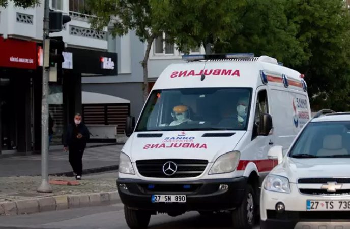 Siete muertos al colisionar un autobús con dos camiones en Turquía