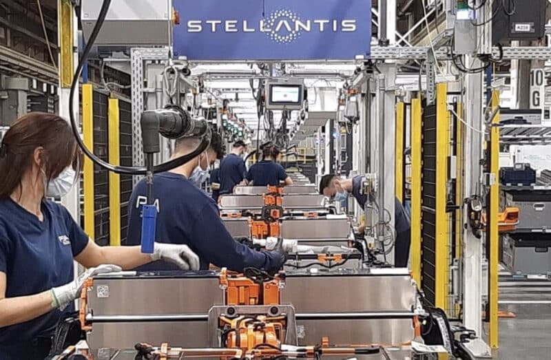 Stellantis acuerda con Element 25 el suministro de sulfato de manganeso para baterías de eléctricos