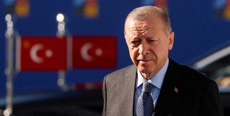 Turquía exige a medidas de seguridad a Suecia y se emplazan a una nueva reunión en un mes