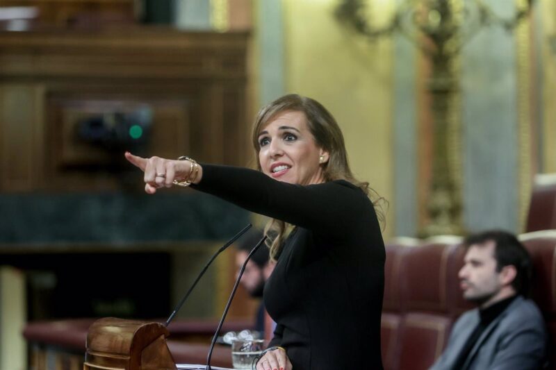 Vox se querella contra Gómez de Celis por quitar la palabra en el Congreso a Rueda, que llamó a Bildu "filoetarras"