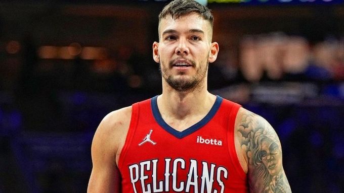 Willy Hernangómez se reencuentra con Luka Doncic en la victoria de Dallas sobre los Pelicans